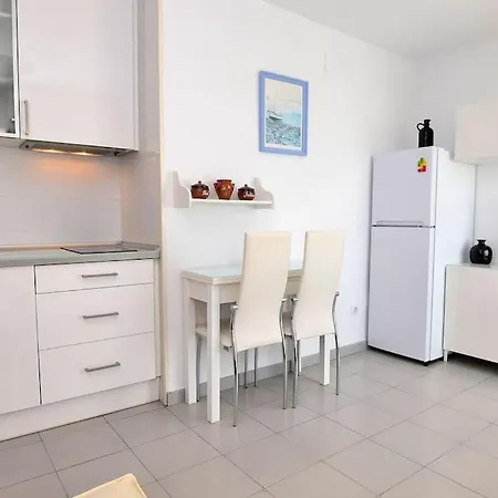 Apartment Pino Alto *